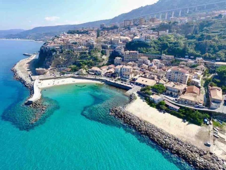 La Scaletta Sul Mare Di Pizzo Wifi E Disney+ ภายนอก รูปภาพ
